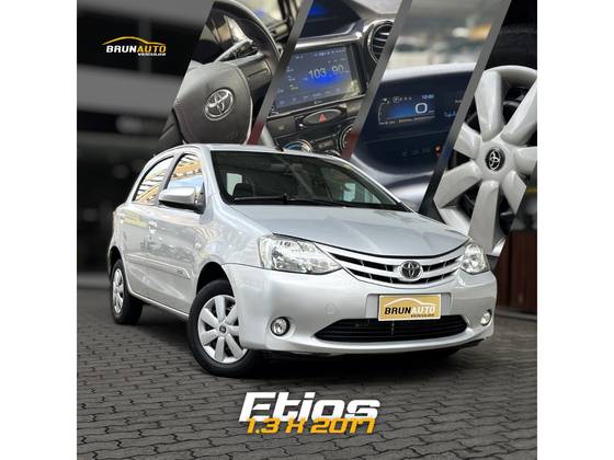 TOYOTA ETIOS 1.3 X 16V FLEX 4P AUTOMÁTICO TOYOTA ETIOS 1.3 X 16V FLEX 4P AUTOMÁTICO